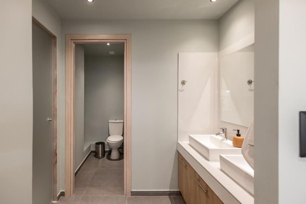 Smaragdi Luxury Jacuzzi Apartment Noho Premium Living Athen Eksteriør bilde