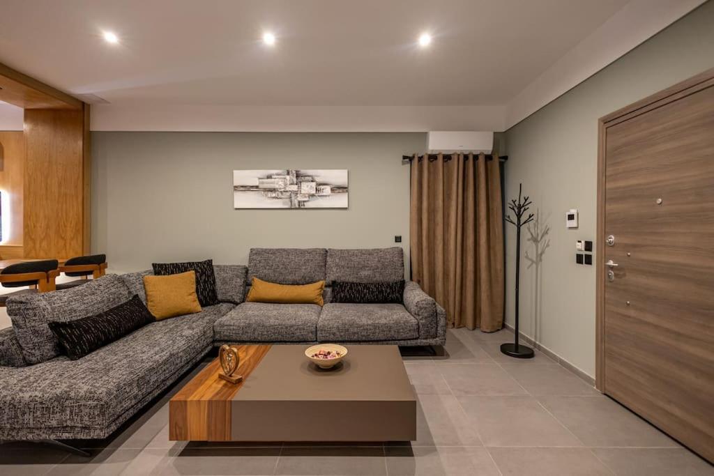 Smaragdi Luxury Jacuzzi Apartment Noho Premium Living Athen Eksteriør bilde