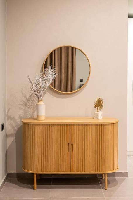 Smaragdi Luxury Jacuzzi Apartment Noho Premium Living Athen Eksteriør bilde