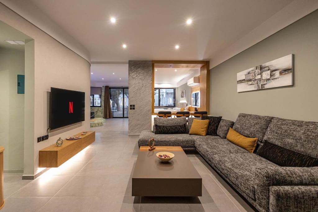 Smaragdi Luxury Jacuzzi Apartment Noho Premium Living Athen Eksteriør bilde